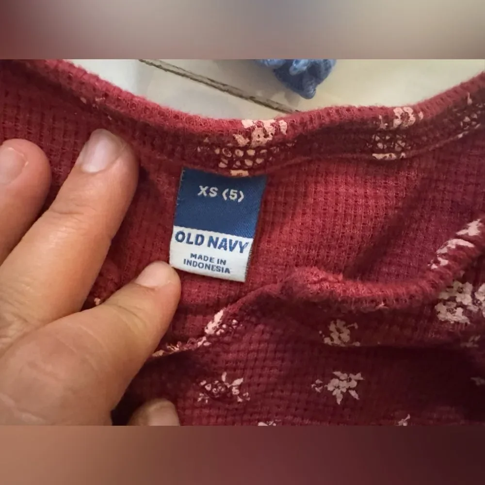 Old navy long sleeve t-shirt #20